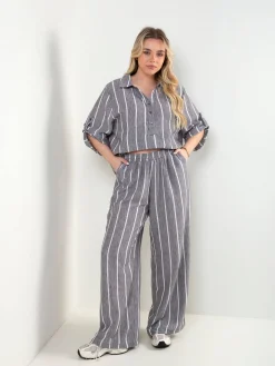 Conjunto efeito linho blusa e calças