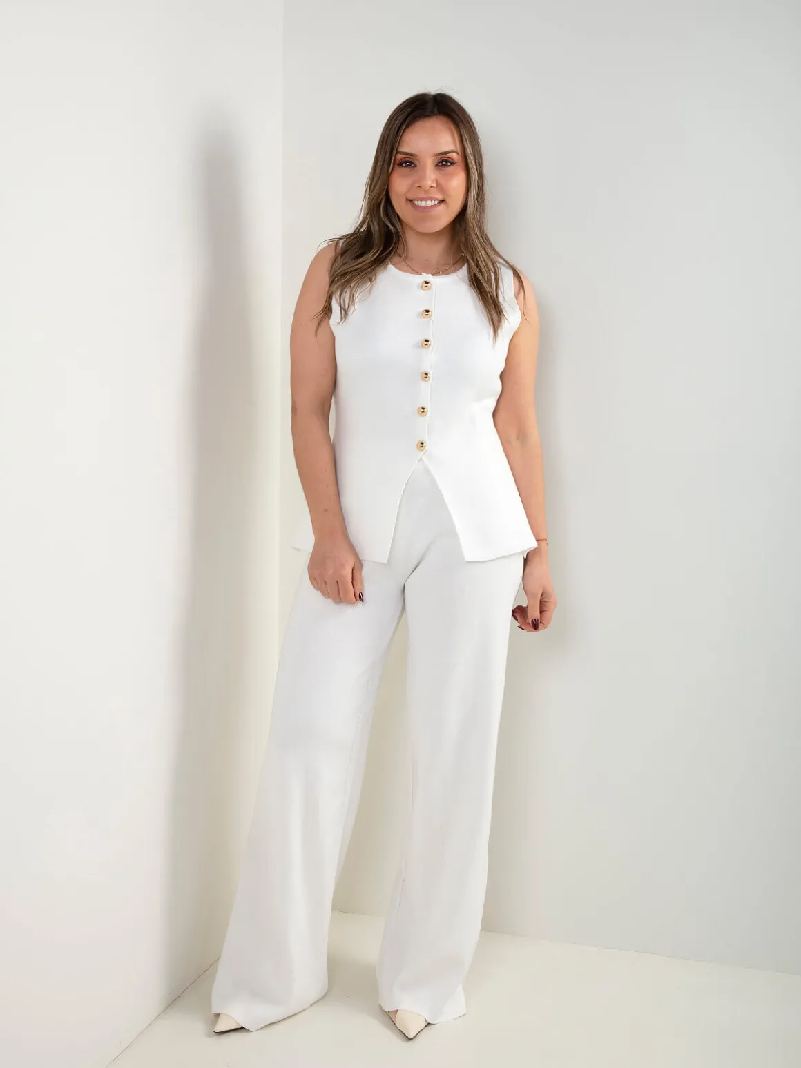 Conjunto em malha com colete e calças