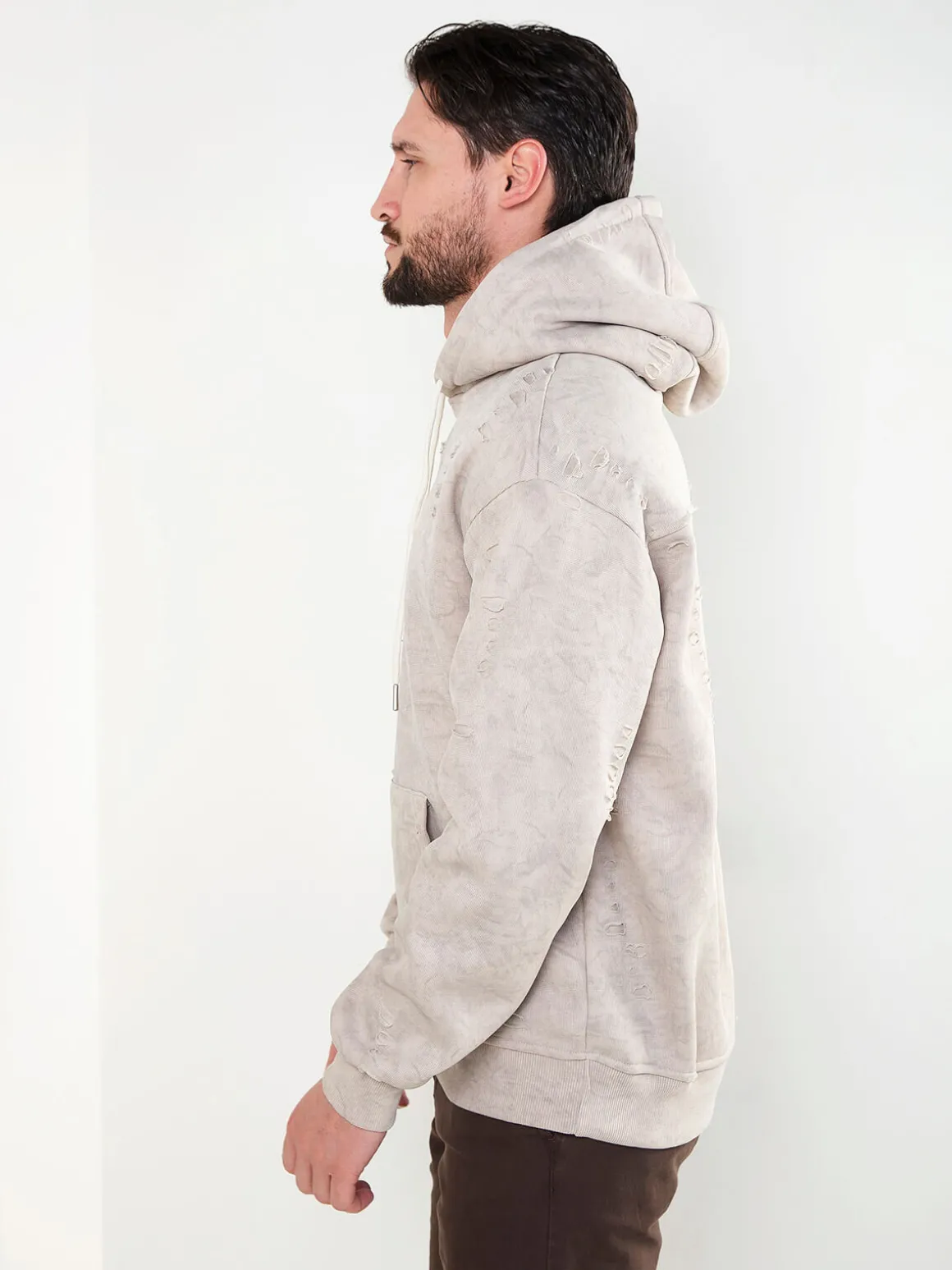 Hoodie com efeito desgastado