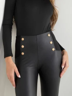 Leggings cintura alta com botões decorativos