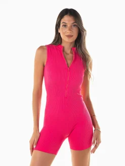 Macacão curto elástico sem mangas