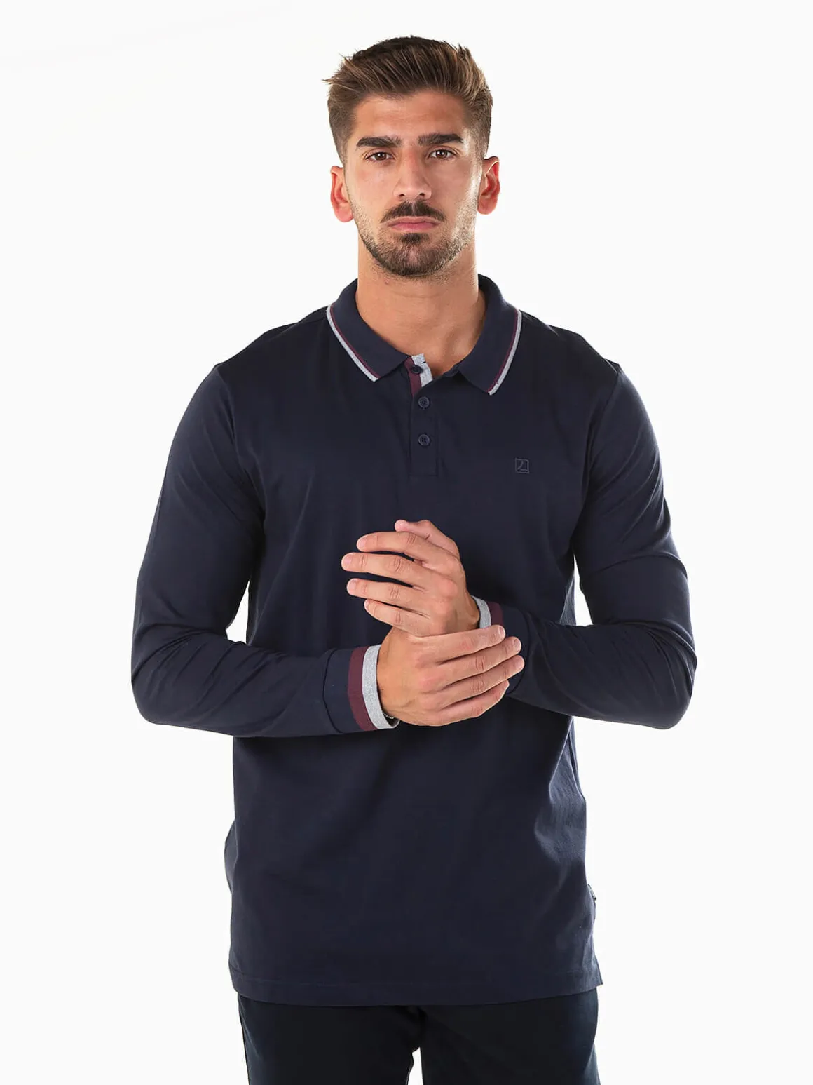 Polo manga comprida com bordado