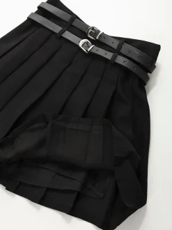 Saia curta às pregas com cintura alta