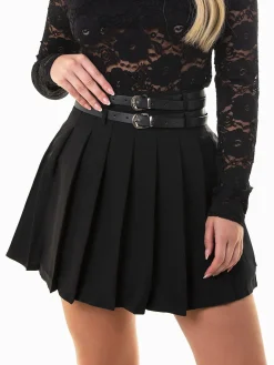 Saia curta às pregas com cintura alta