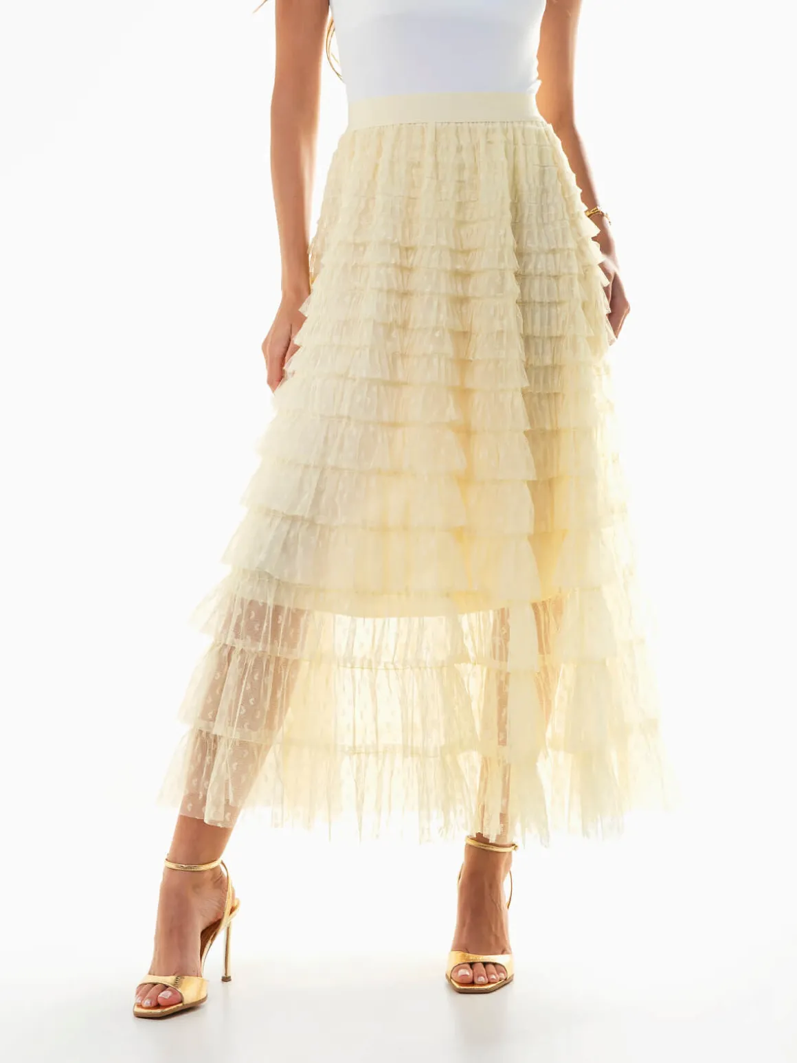 Saia tule comprida com folhos e corações