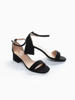 Sandálias tacão pretas veludo