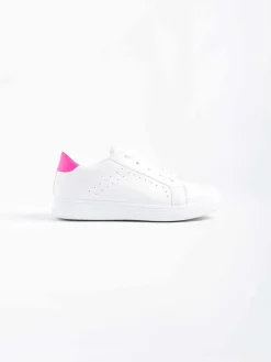 Sapatilhas brancas com rosa