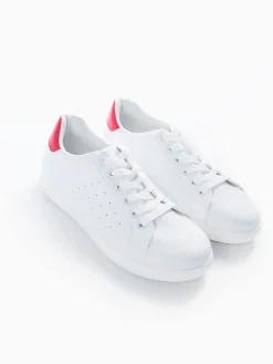 Sapatilhas desportivas brancas com vermelho