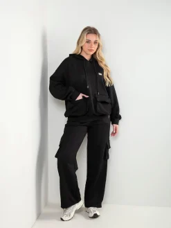 Sweatshirt com capuz e relevo