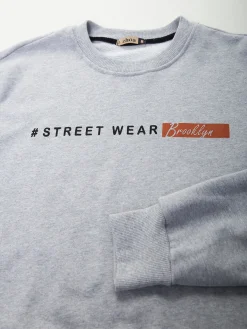 Sweatshirt com letras