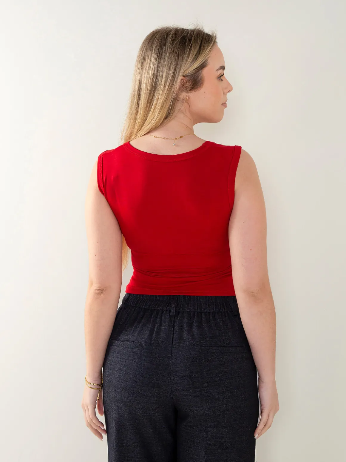 Top justo decote quadrado