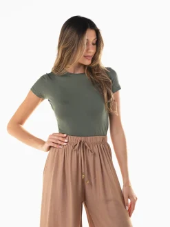 T-shirt básica manga curta