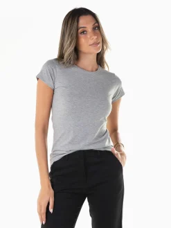 T-shirt básica manga curta