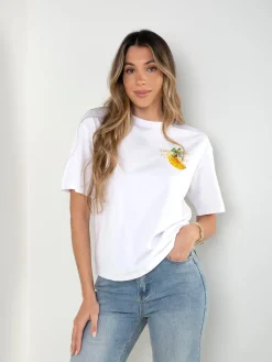 T-shirt com estampado e aplicações