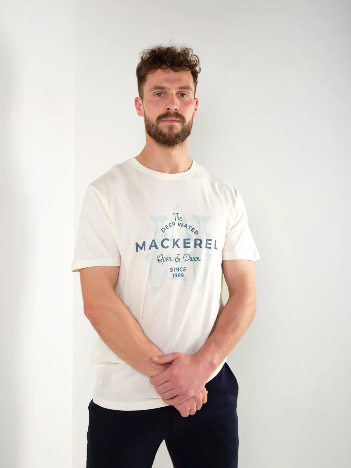 T-shirt com estampado peixe