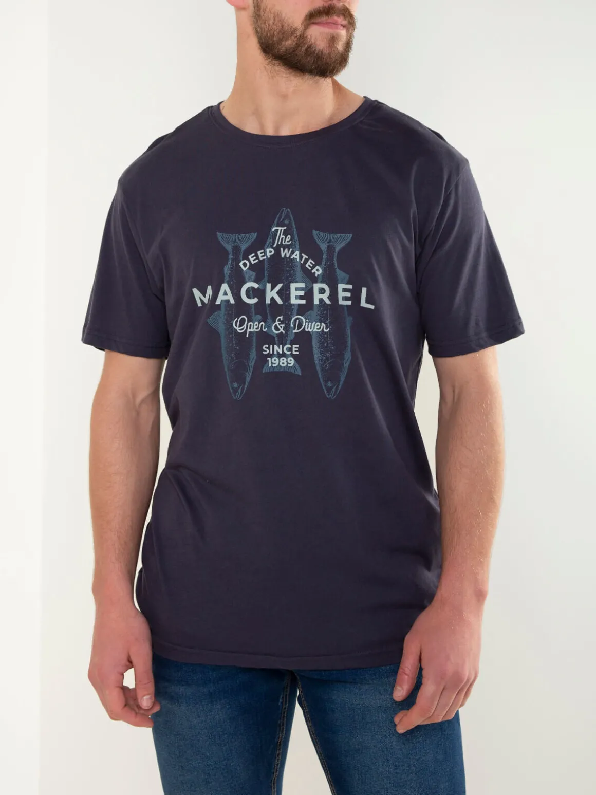 T-shirt com estampado peixe