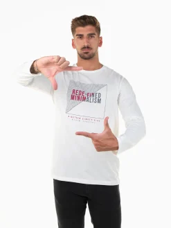 T-shirt com grafismo manga comprida