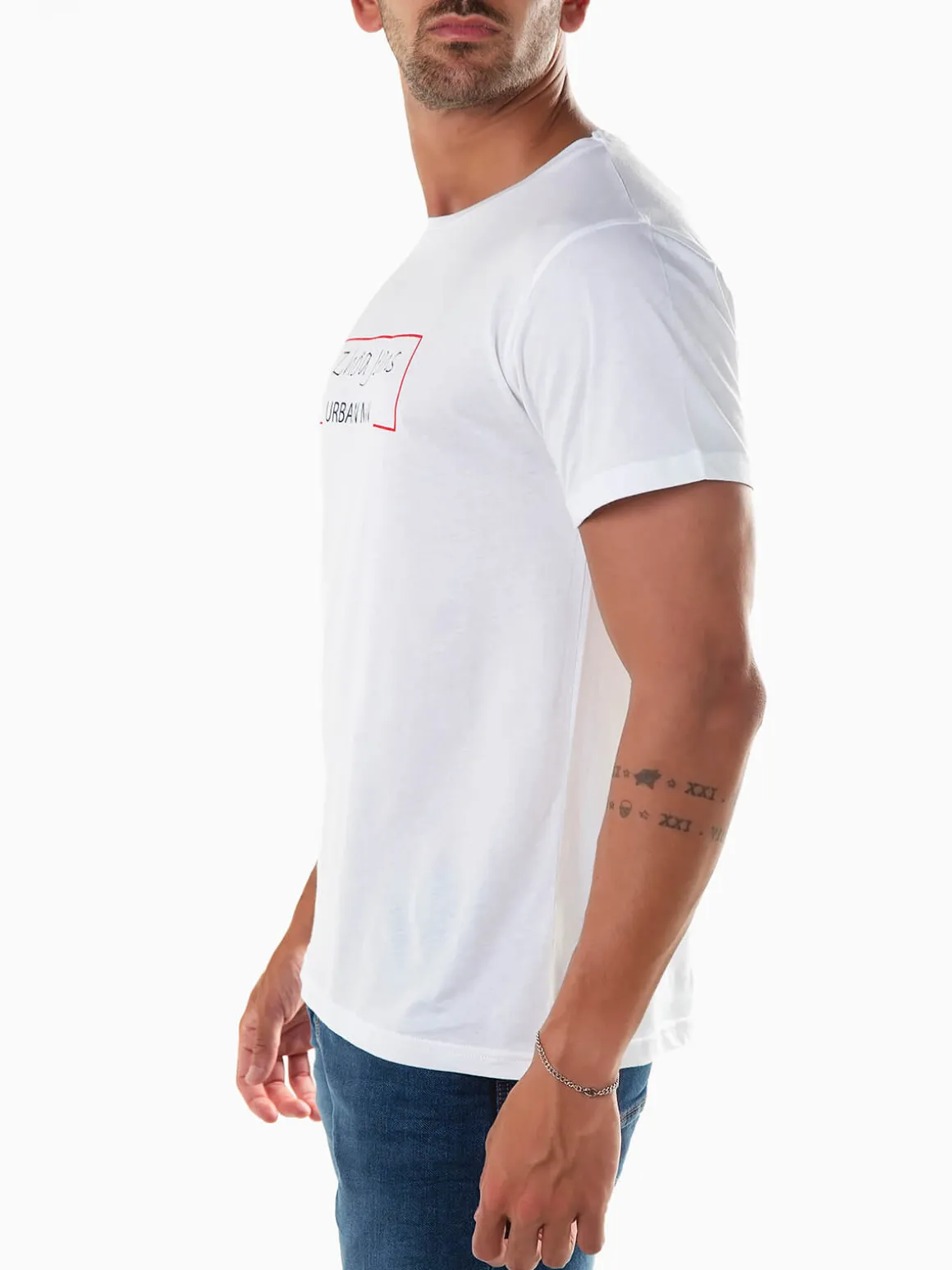 T-shirt estampada manga curta