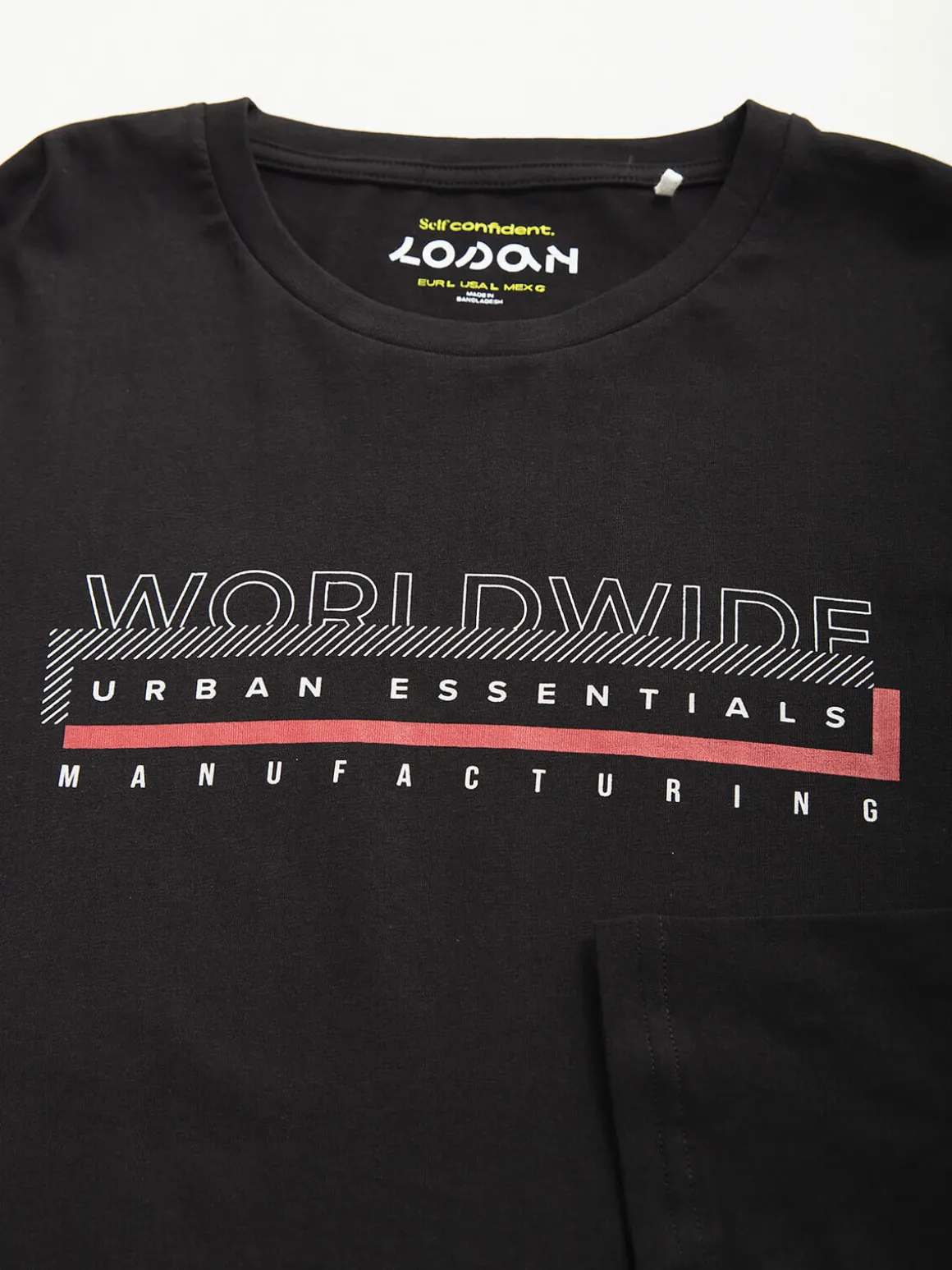 T-shirt manga comprida lettering discreto