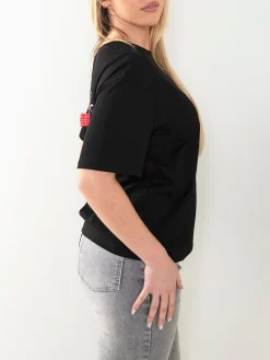 T-shirt manga curta com cerejas