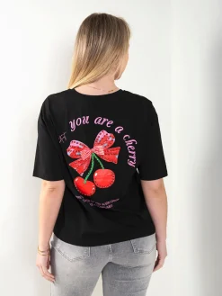 T-shirt manga curta com cerejas