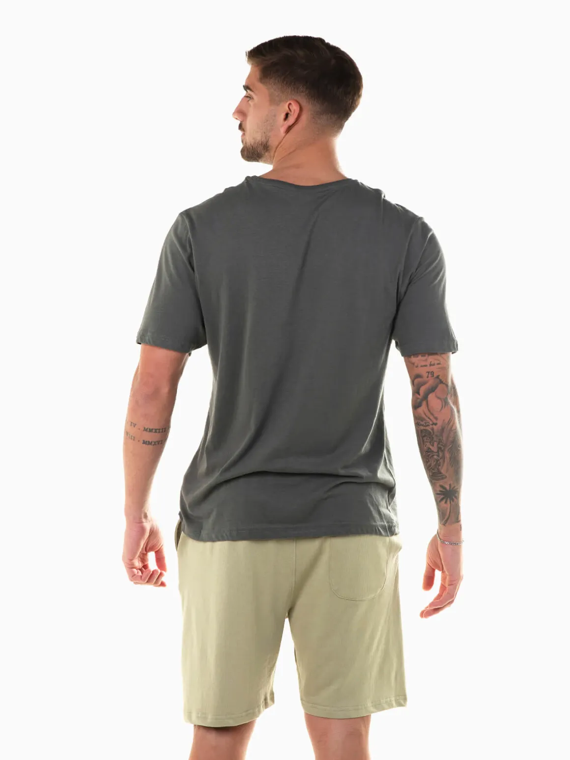 T-shirt manga curta com grafismo