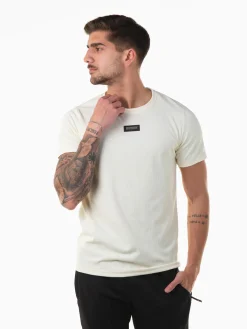 T-shirt manga curta com textura