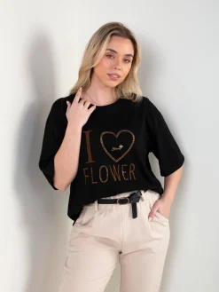 T-shirt oversized manga curta com bordado