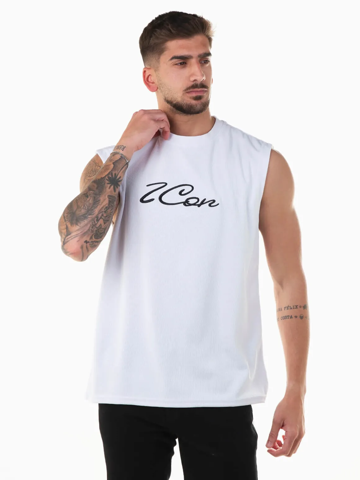 T-shirt sem mangas com bordado