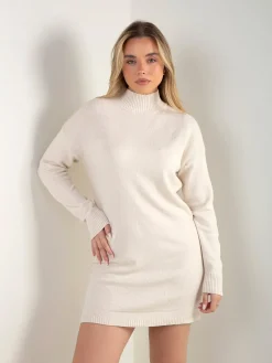 Vestido curto malha gola subida