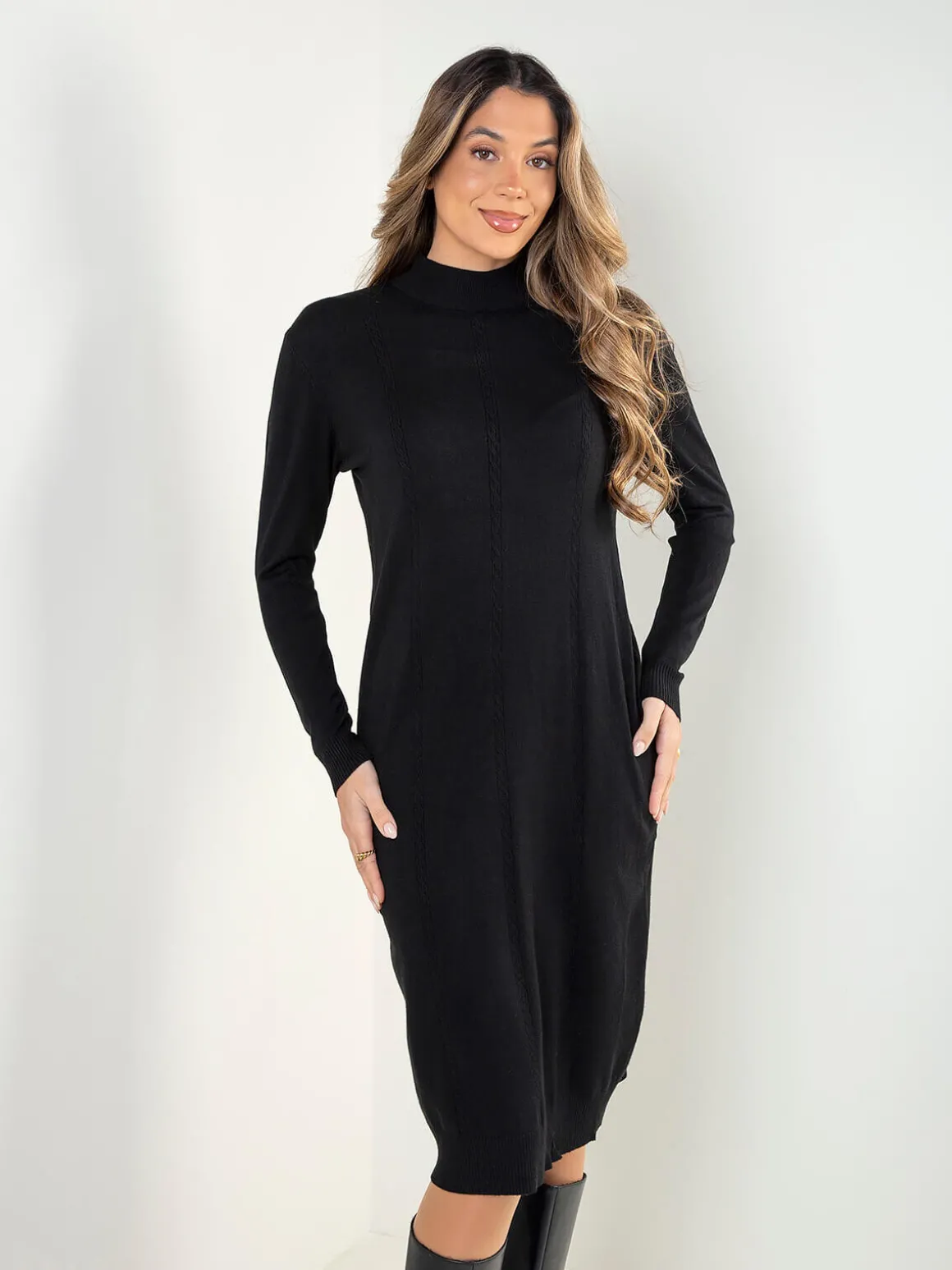 Vestido malha entrançada midi gola perkins