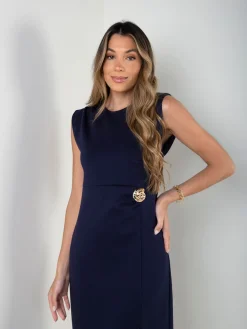 Vestido midi com detalhe dourado