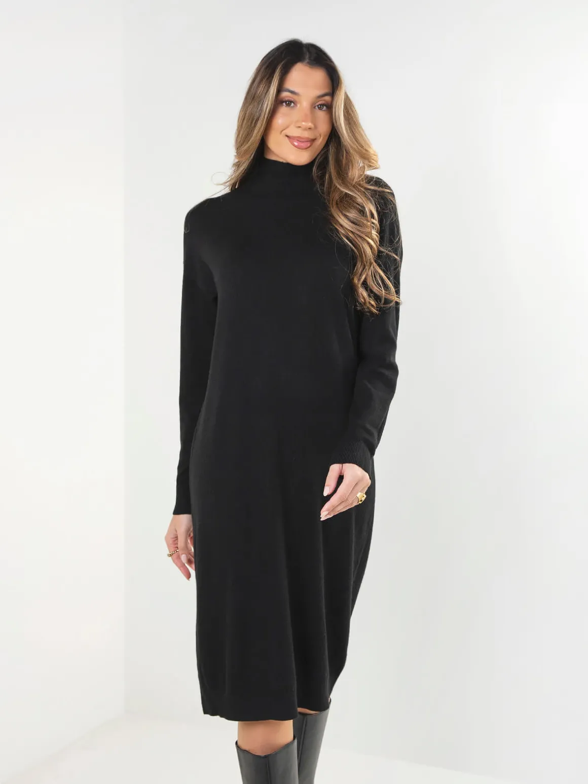 Vestido midi malha com gola subida